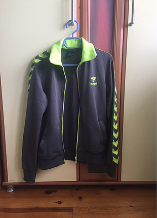 hummel sweat
