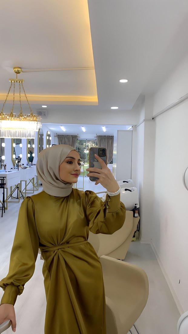 Yağ Yeşili Renkli Uzun Drapeli Kadın Saten Elbise - Görsel 4