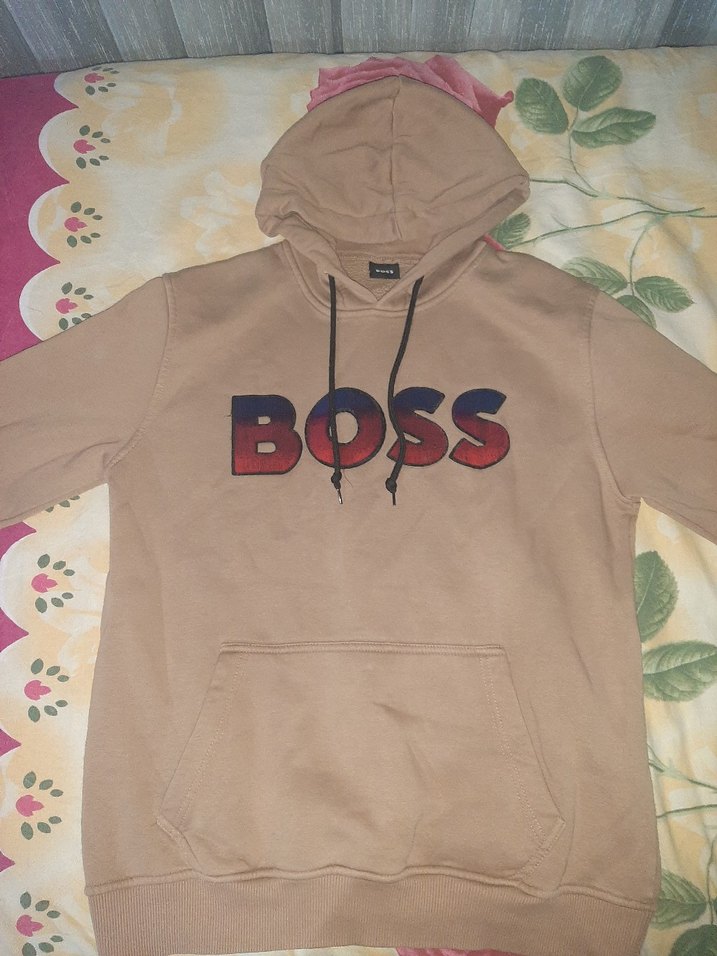 (Premium) Boss Marka ithal nakışlı bej rengi sweat - Görsel 2