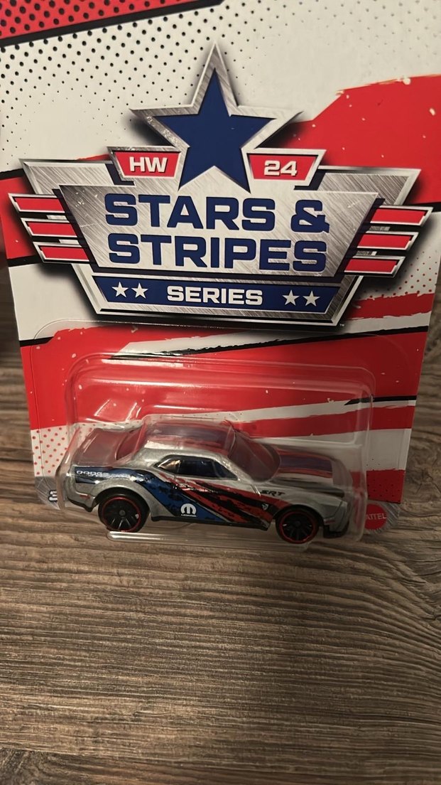 Hot wheels Stars & Stripes Oyuncak Araba - Görsel 3