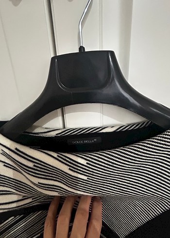 Uzun Siyah beyaz Desenli Kadın yün Panço standart - Görsel 3