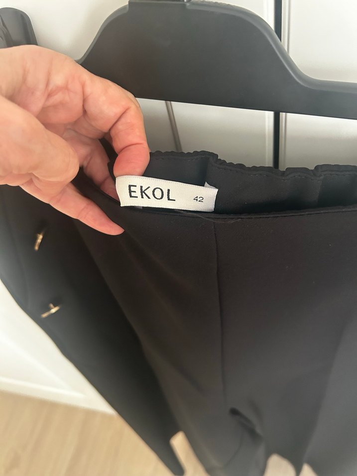 Ekol Kadın Siyah Bol Kesim Midi Kumaş Pantolon 44 beden - Görsel 3