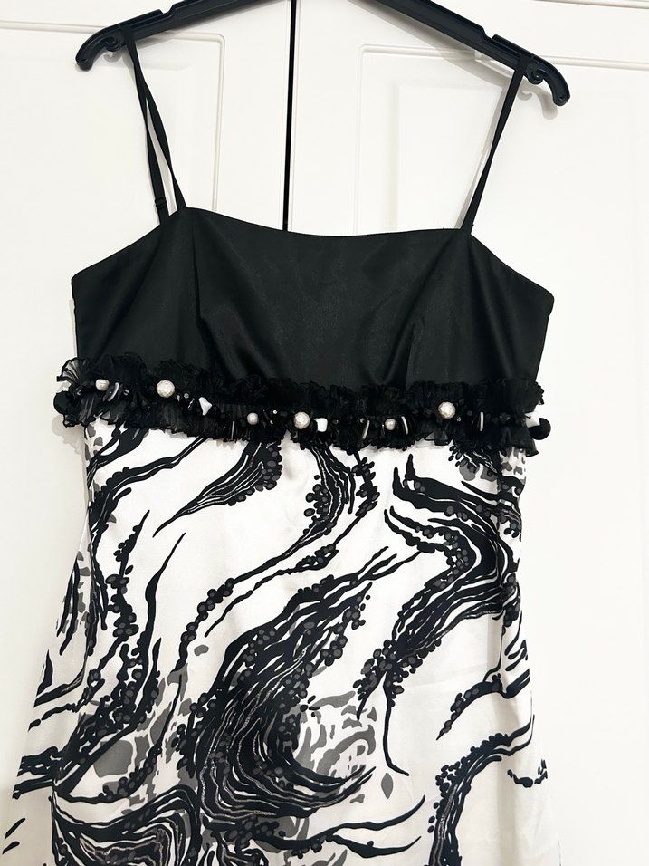 Boncuk Detaylı Siyah Beyaz Desenli abiye kokteyl  Kadın Elbise - Görsel 2