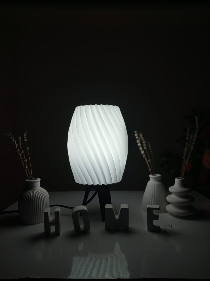 Beyaz Modern Masa Lambası - Görsel 3