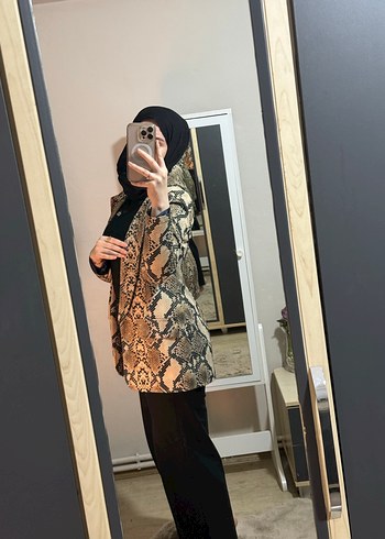 Yılan Desenli Uzun Kesim Kadın Blazer - Görsel 4