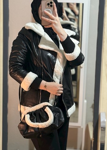 Siyah Deri Kürklü Kadın Kış Ceketi çanta beraber takım - Görsel 4