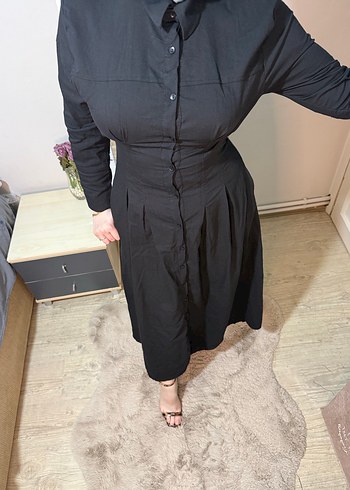 Düğmeli Siyah Uzun Kadın Elbise - Görsel 3