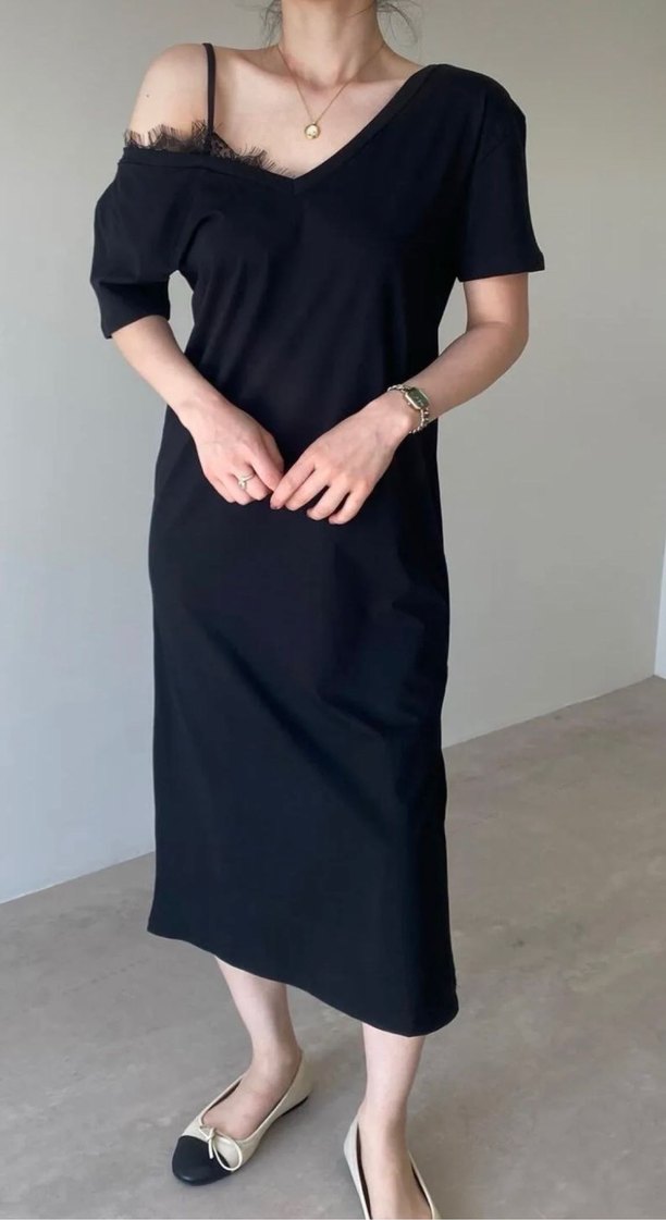 Siyah Dantel Detaylı Kadın Elbise - Görsel 2