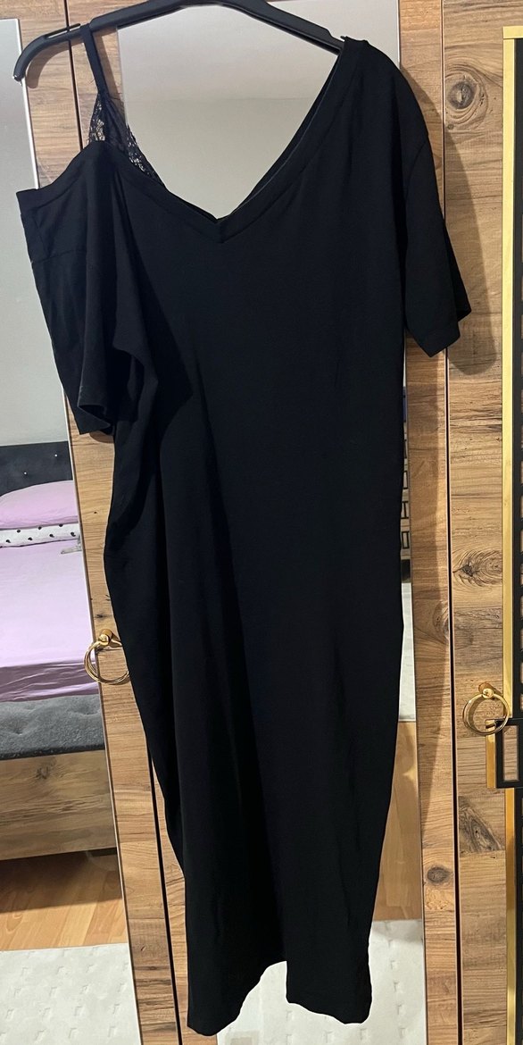 Siyah Dantel Detaylı Kadın Elbise - Görsel 3