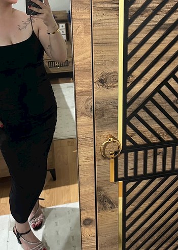 Siyah Askılı Drapeli Elbise - Görsel 3