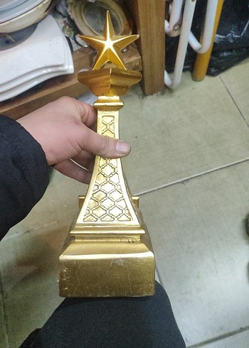 Yıldızlı Parlak Altın Figürin - Görsel 3