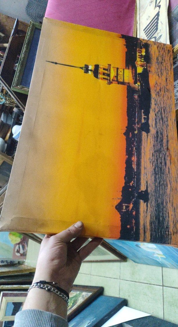 Sarı Parlak Kız Kulesi Tablosu - Görsel 3