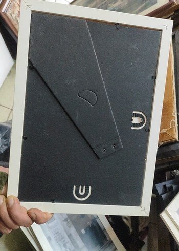 Beyaz Çerçeveli Siyah Beyaz Fotoğraf - Görsel 2