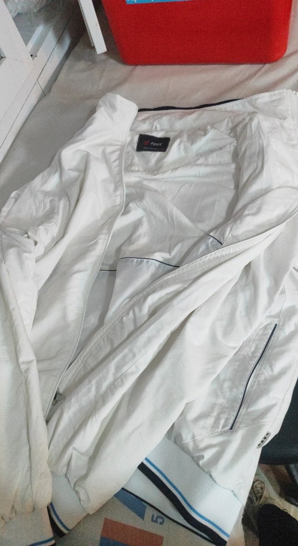 Erkek Beyaz Fermuarlı Kollu Rüzgarlık - Görsel 4