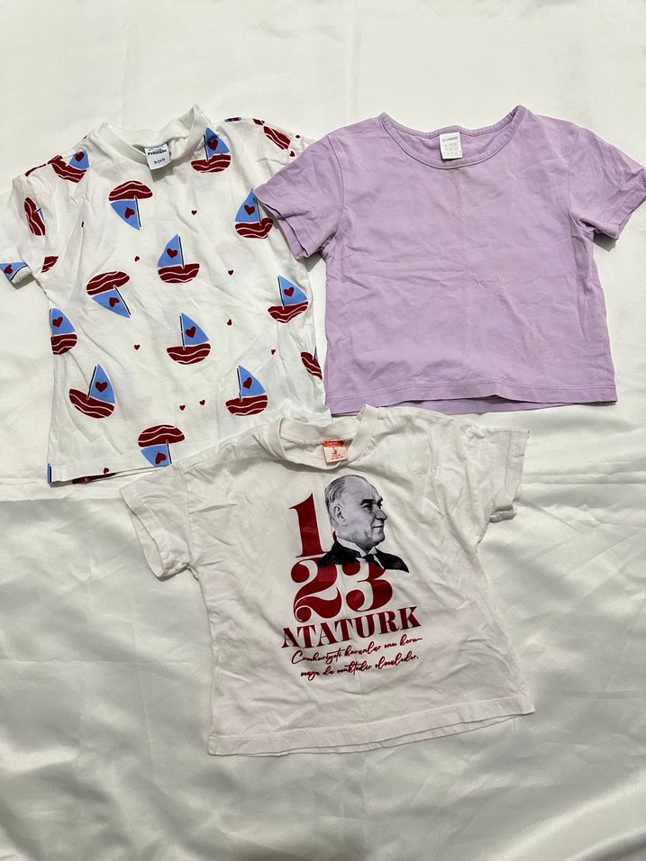 Beyaz Atatürk Baskılı Kız Tişörtü - Görsel 2