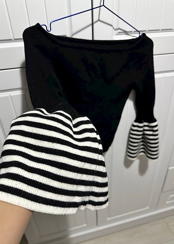 Uzun Kollu Siyah Çizgili Triko Kadın Kazak - Görsel 4