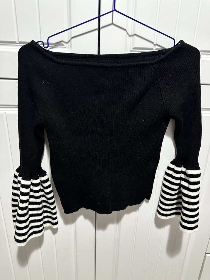 Uzun Kollu Siyah Çizgili Triko Kadın Kazak - Görsel 3