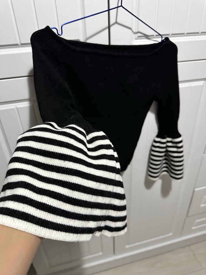 Uzun Kollu Siyah Çizgili Triko Kadın Kazak - Görsel 4