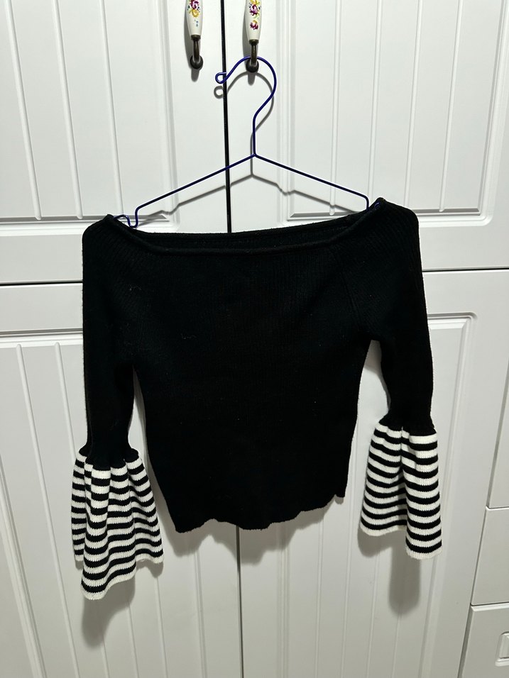 Uzun Kollu Siyah Çizgili Triko Kadın Kazak - Görsel 2