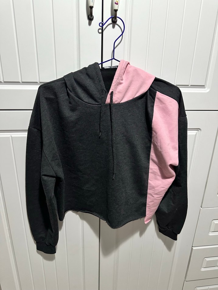 Gri Pembe Kapüşonlu Crop Sweatshirt - Görsel 2