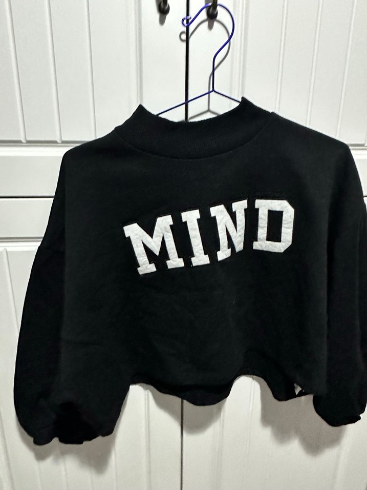 Kadın Siyah Baskılı Bisiklet Yaka Sweatshirt - Görsel 3