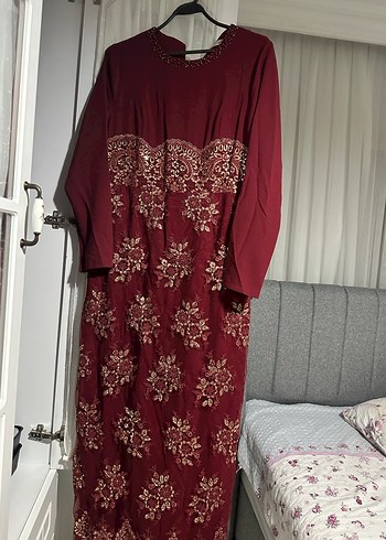 Bordo Nakışlı Dantel Detaylı Uzun Elbise - Görsel 3