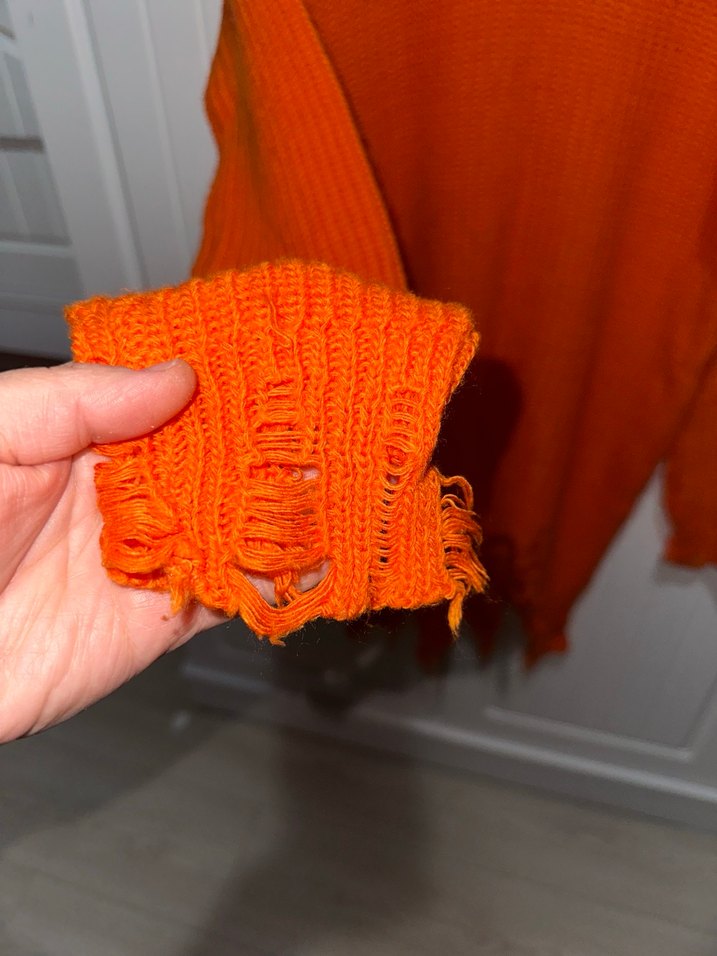 Turuncu V Yaka Uzun Örgü Kadın Kazak - Görsel 3