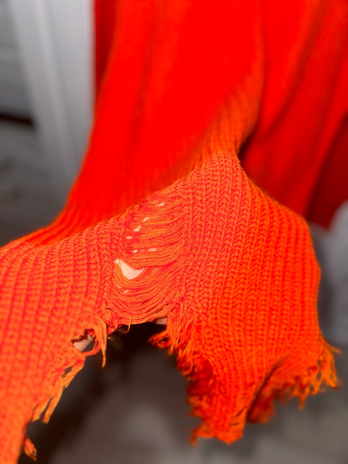 Turuncu V Yaka Uzun Örgü Kadın Kazak - Görsel 2