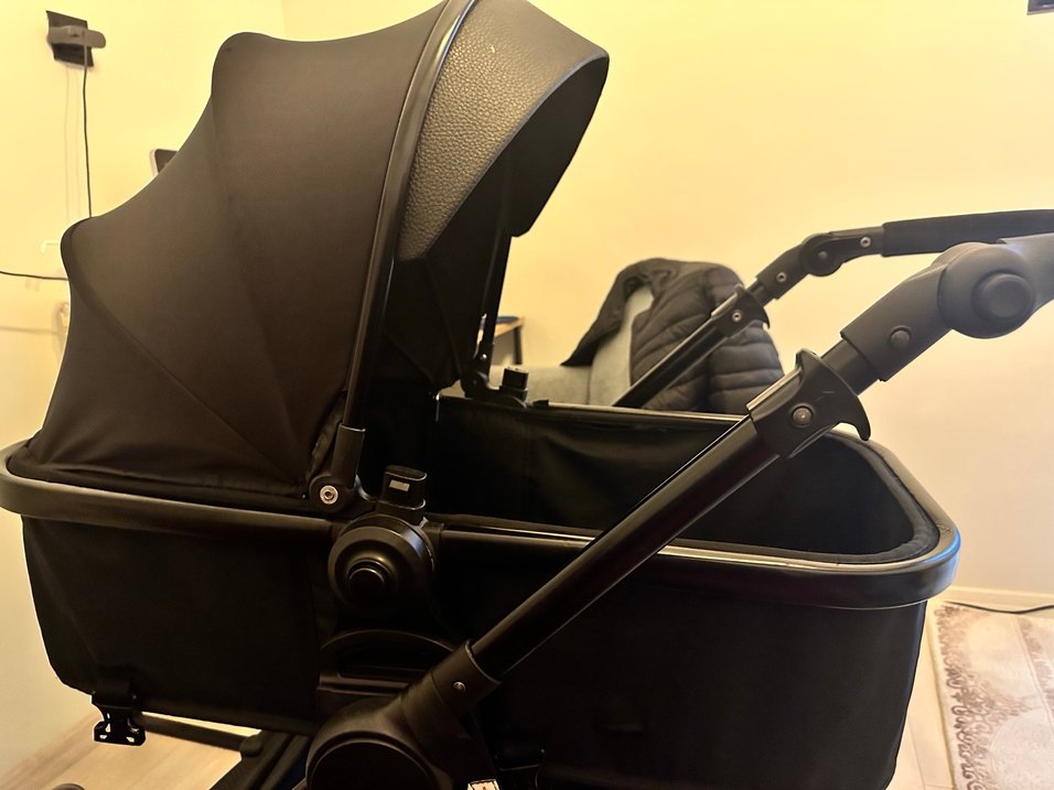 Siyah Bebek Arabası ve Taşıma Koltuğu - Görsel 3