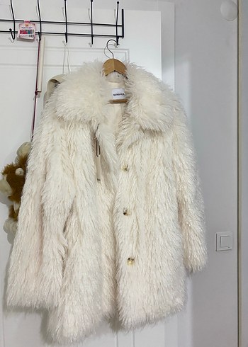Beyaz Midi Kadın Suni Kürk Ceket BERSHKA - Görsel 2