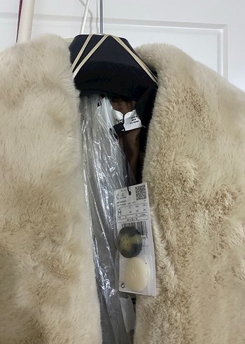 MANGO Bej Uzun Kadın Suni Kürk Kaban - Görsel 3