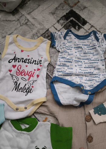 Gri Örme Bebek Tulumu ve Atlet Seti - Görsel 4