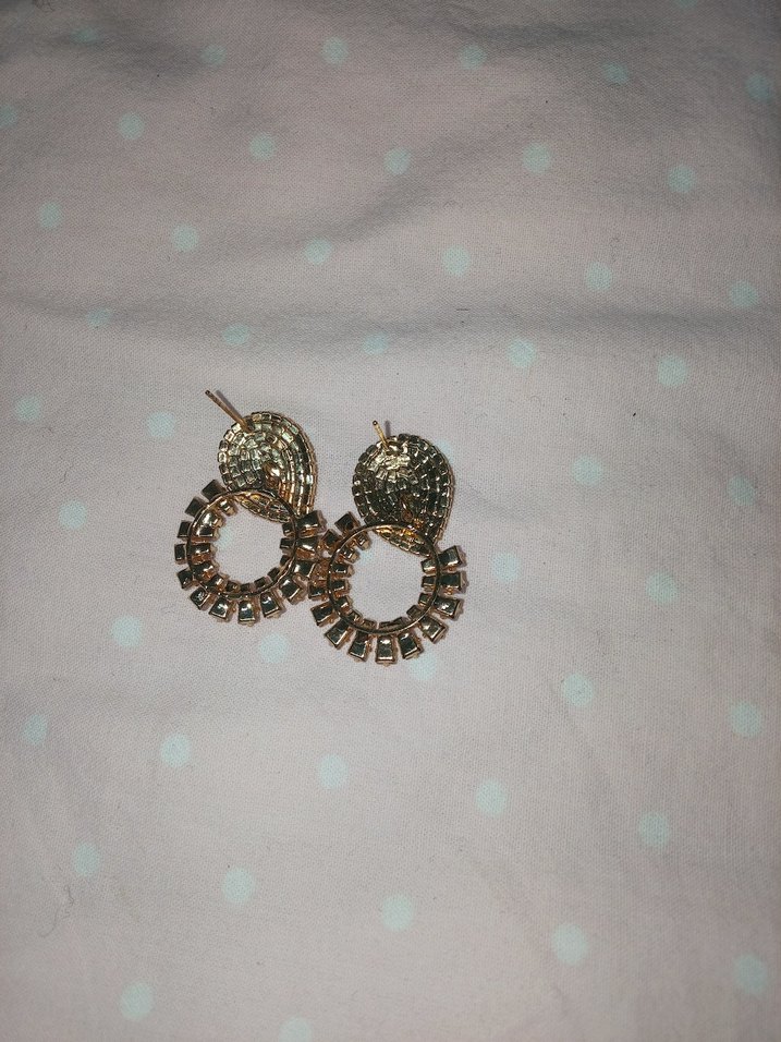 Bej Payetli Mini Düğün Küpeleri - Görsel 3