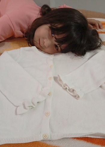 Beyaz Pamuklu Kız Çocuk Hırka - Görsel 2