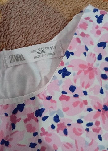 Kız Çocuk Pembe Renkli V Yaka elbise - Görsel 2