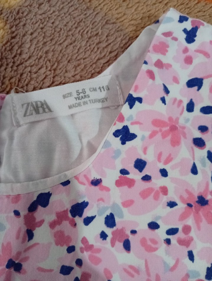 Kız Çocuk Pembe Renkli V Yaka elbise - Görsel 2