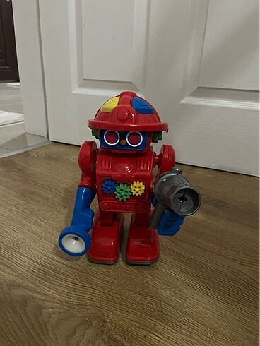 Beden Hareketli sesli pilli robot