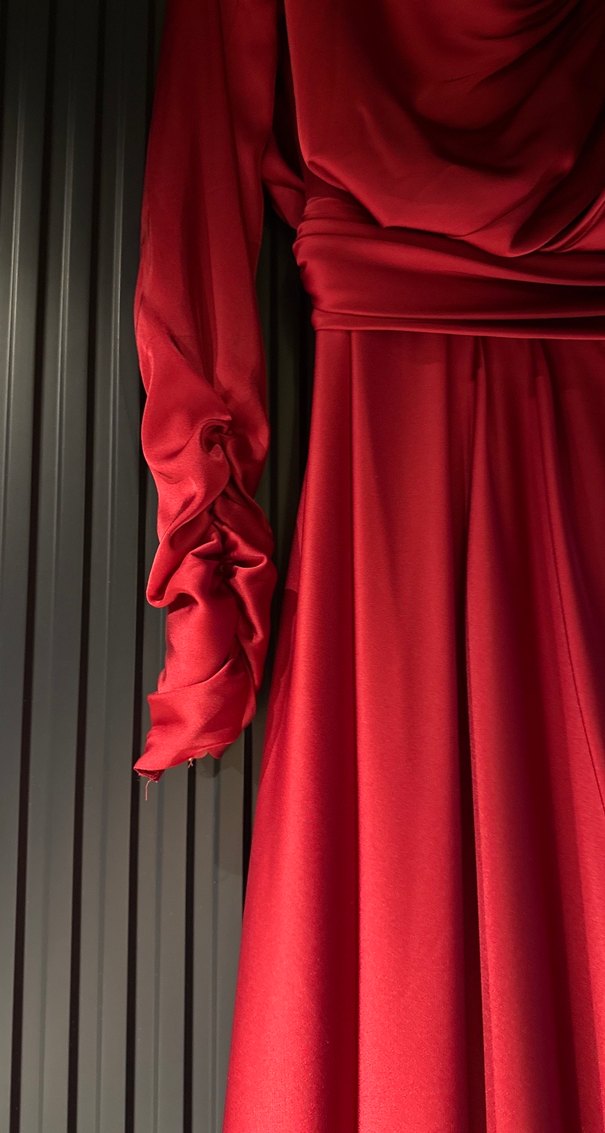 Bordo Drapeli Uzun Kollu Abiye Elbise - Görsel 2