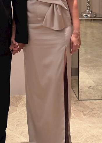 Straplez Drapeli Bej Uzun Abiye Elbise - Görsel 3