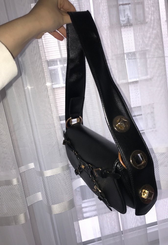 Kemer Detaylı Siyah Yılan Derisi Desenli Deri Çanta - Görsel 4