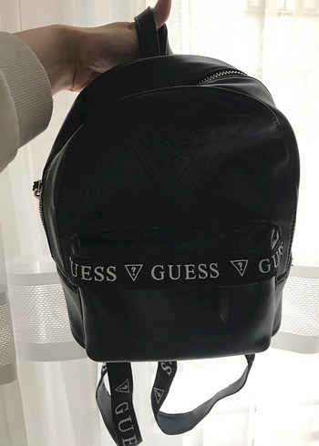 Guess sırt çantası - Görsel 2