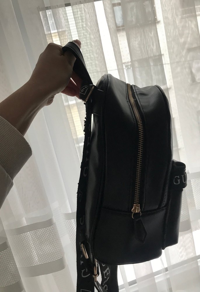 Guess sırt çantası - Görsel 3