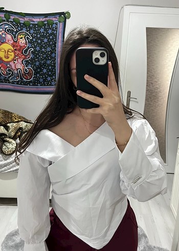 Diğer Asimetrik V Yaka Beyaz Bluz