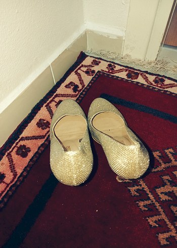 Simge Altın Renk Parlak Dolgu Topuklu Kadın Ayakkabı - Görsel 2