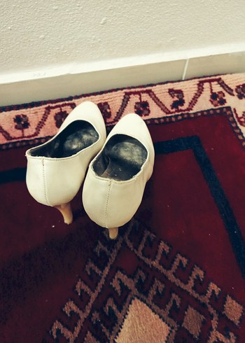 Simge Altın Renk Parlak Dolgu Topuklu Kadın Ayakkabı - Görsel 7