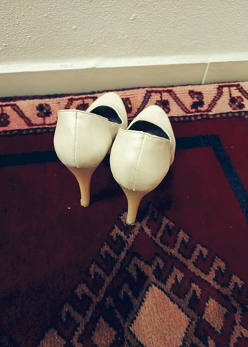 Simge Altın Renk Parlak Dolgu Topuklu Kadın Ayakkabı - Görsel 6