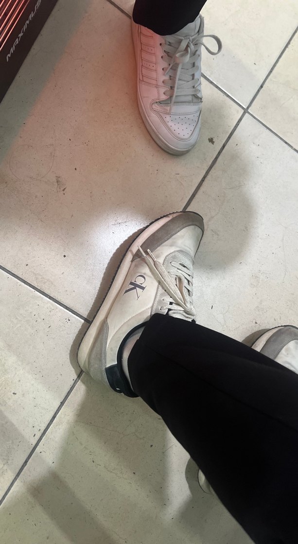 Erkek Beyaz calvin klein orjinal ayakkabı yıkayıp gönderm sğlrm - Görsel 3