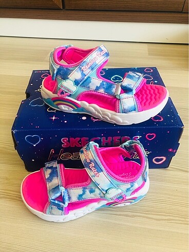 Skechers Yepyeni