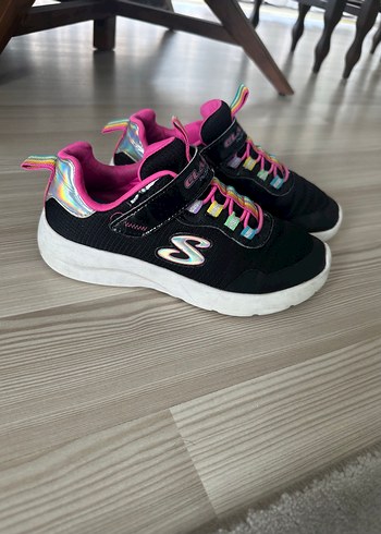 Skechers ürünü