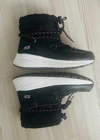Skechers ürünü